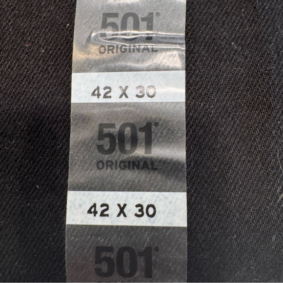 NWT Levi's 501 Men's Button Fly Straight Leg Denim Jeans, Black Sz 42X30 - Picture 2 of 9